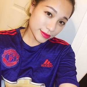 Meet your Posher, Uyên